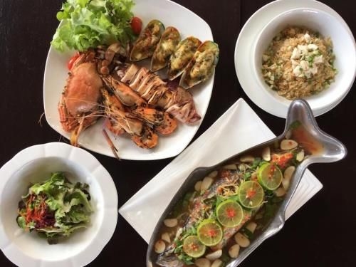 หมู่บ้านทะเล รีสอร์ท (Mooban Talay Resort)1