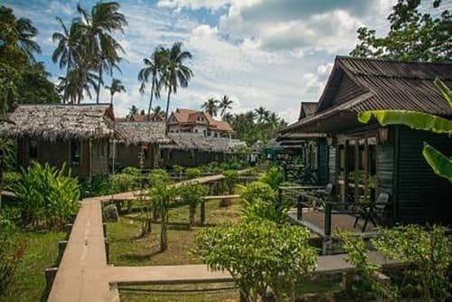Deluxe Bungalow with Garden View