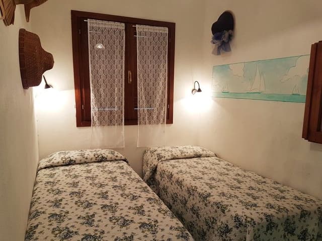 APARTMENT CAPACITY 6 TWO BEDROOMS