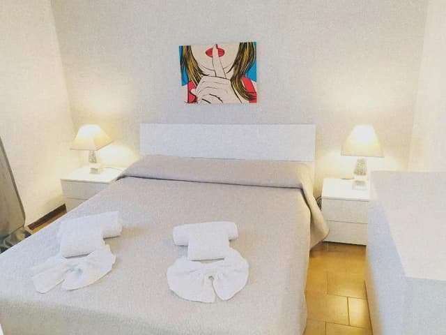 APARTMENT CAPACITY 6 TWO BEDROOMS