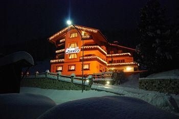 Hotel Ai Zirmes4
