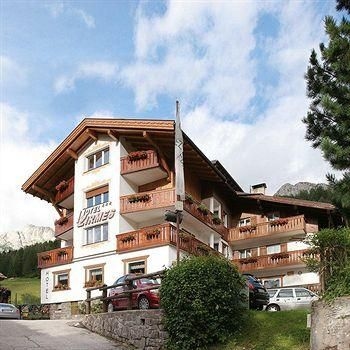 Hotel Ai Zirmes3
