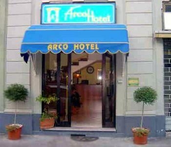 Arco Hotel1