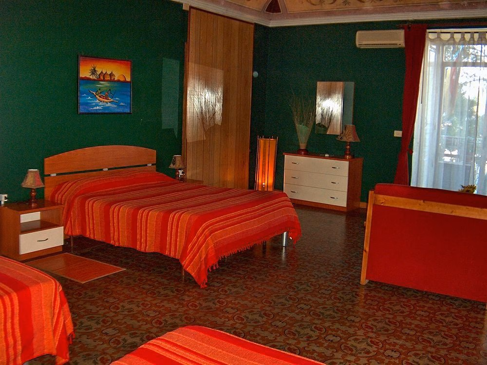 Holland International Rooms1