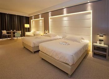 โรงแรมคอคกา รอยัลไทย สปา (Cocca Hotel Royal Thai Spa)0