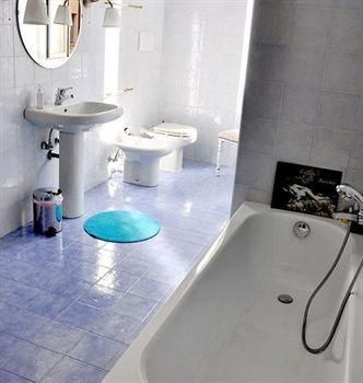 ayHOME b&b1