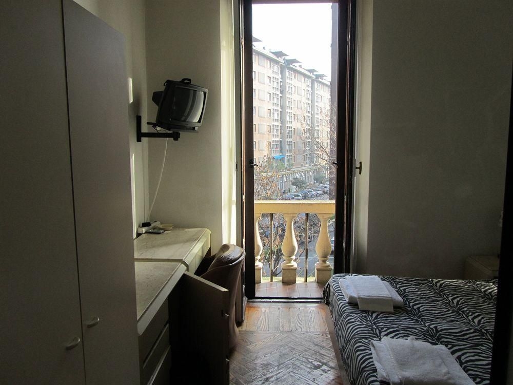 Hotel Gambara1