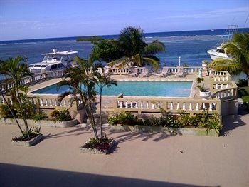 Cariblue Beach Hotel and Scuba Diving Resort2