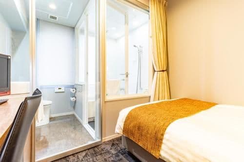 Single Room with Private Bathroom - Non-Smoking