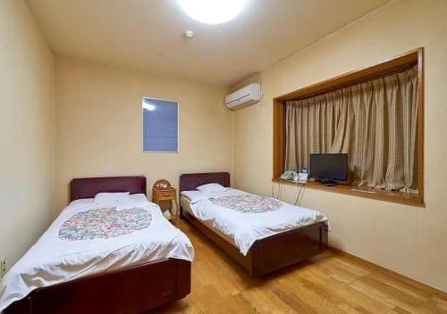 Twin Room with Shared Bathroom