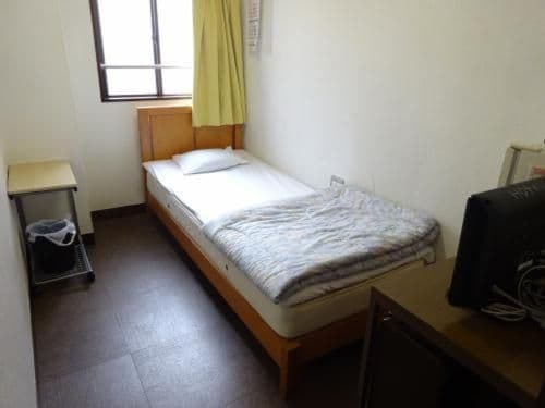Single Room with Shared Bathroom