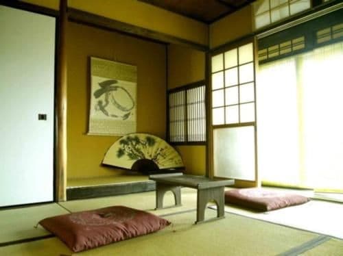 Japanese-Style Superior Twin Room with Extra Bed and Shared Bathroom