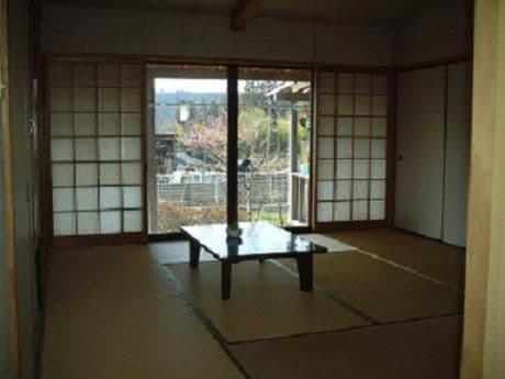 Japanese-Style Room with Shared Bathroom
