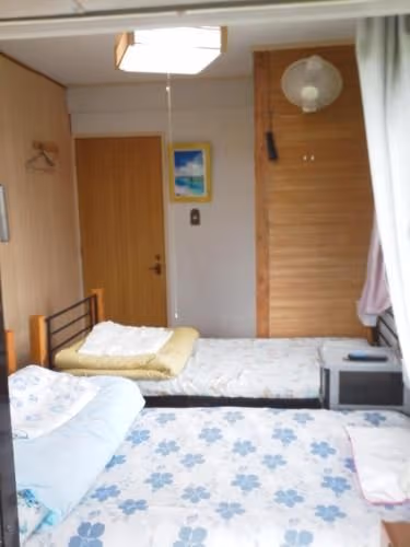 Economy Twin Room