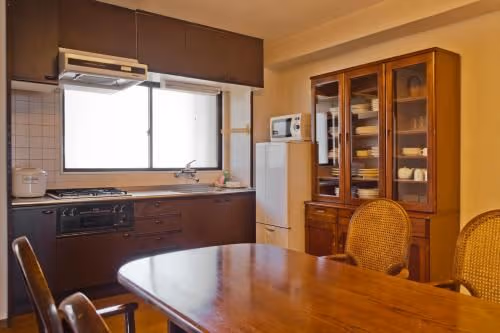 Superior Japanese-Style Family Room-Ocean View