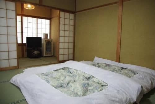 Japanese-Style Superior Twin Room with Private Bathroom