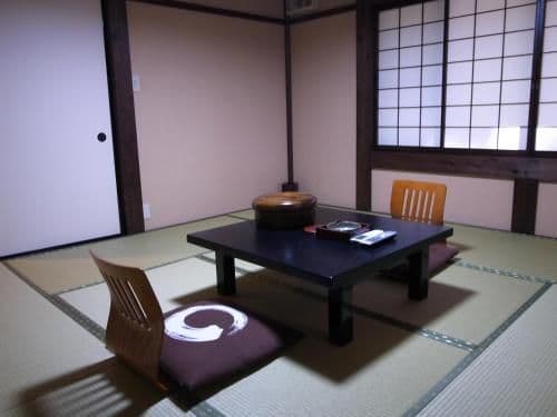 Japanese-Style Superior Twin Room with Private Bathroom