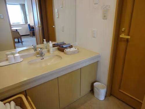 Standard Twin Room - Non-Smoking