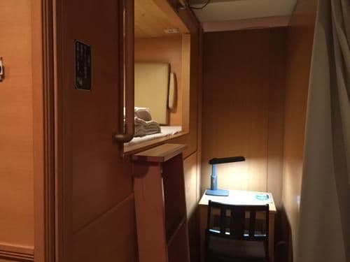 Deluxe Capsule Room for Male - Upper Level