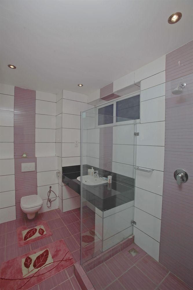 Cowrie Shell Beach Apartments3