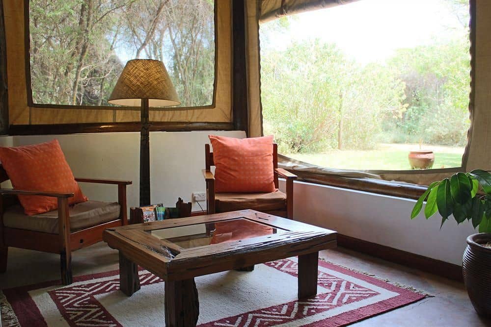 Ziwa Bush Lodge Ziwa Bush Lodge