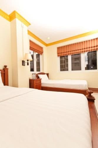 Deluxe Twin Room with Window