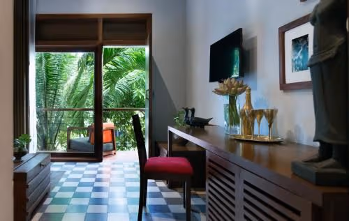 Deluxe Double Room with Free Airport Transfers
