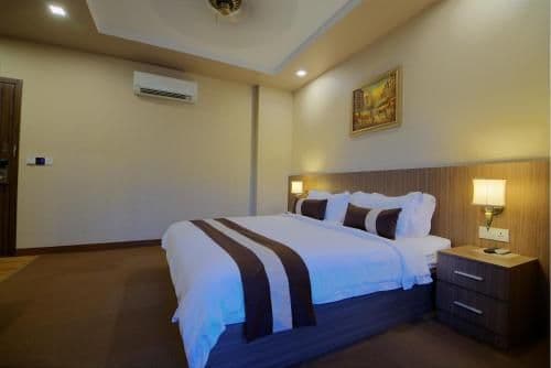Landmark King Room