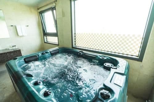 Royal Suite with Spa Bath