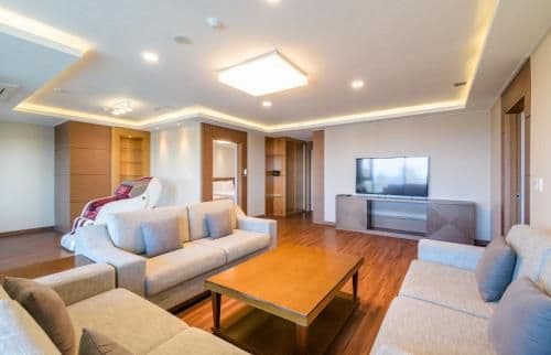 Royal Suite with Spa Bath