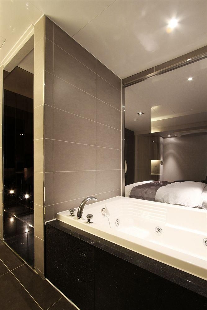 Yeoubi Hotel0