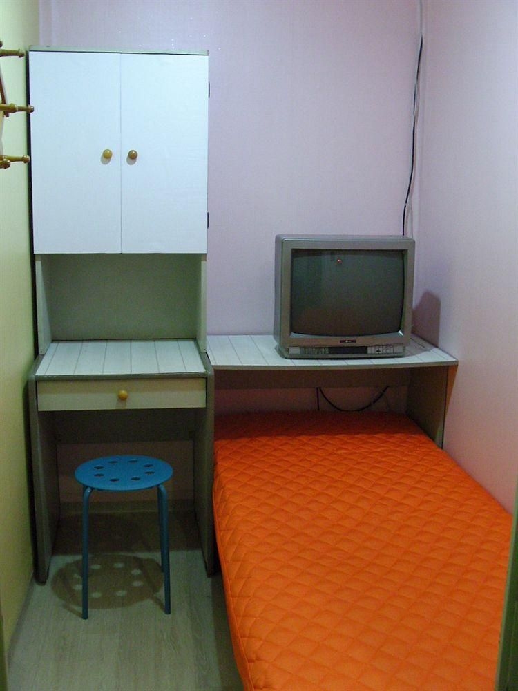 CW Residence1