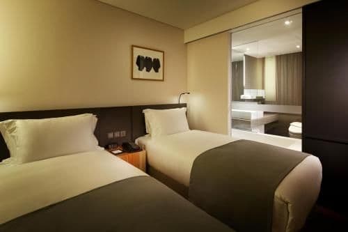 Standard Twin Room - To Go 2 Breakfast Box + Late Check-Out until 14:00 (N/A on Friday)