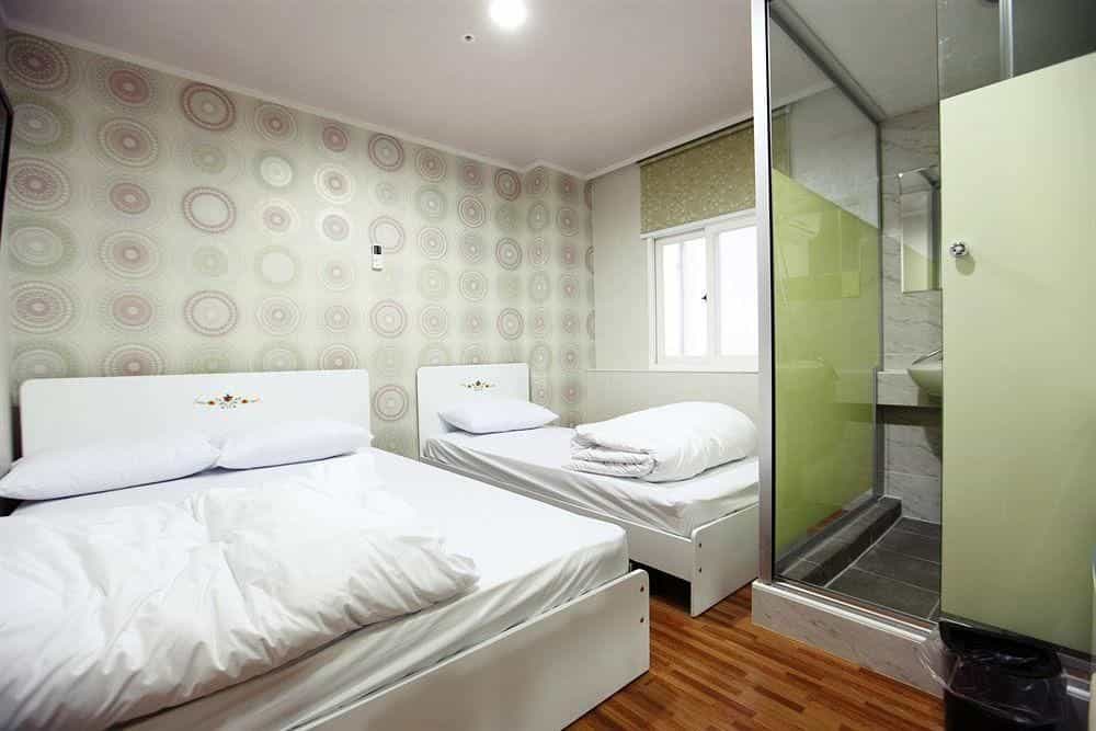 Chloe Guest House Chloe Guest House
