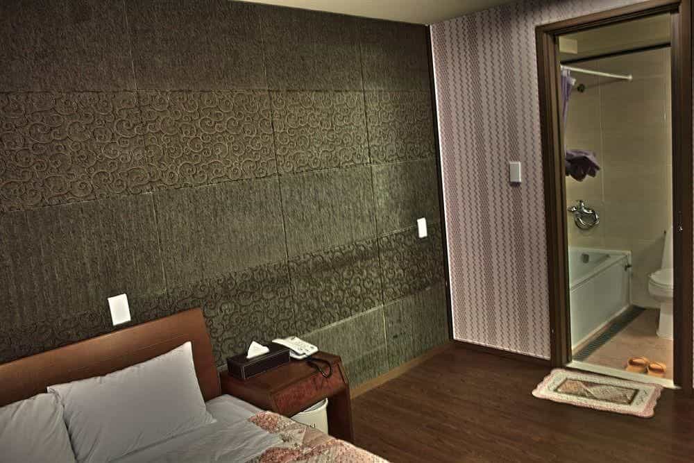 Hotel At Home Hotel At Home