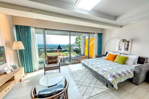 Duplex Studio with kitchenette