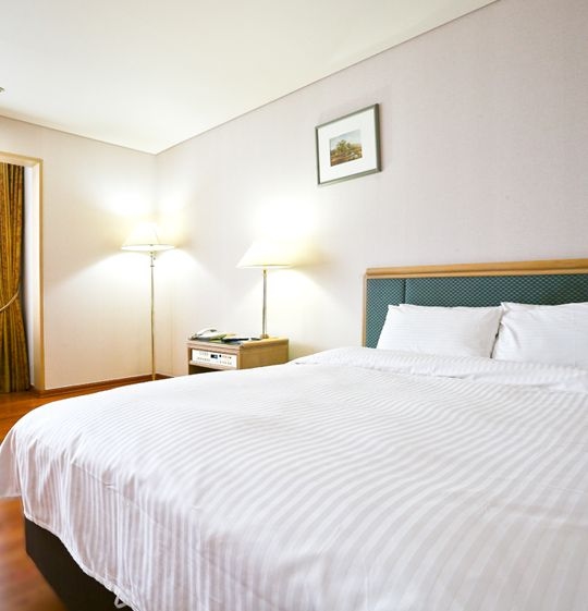 JH Hotel Legend0