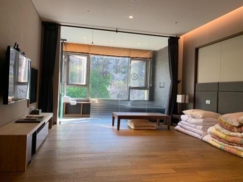 โรงแรม ซูซุง (Hotel Susung)0