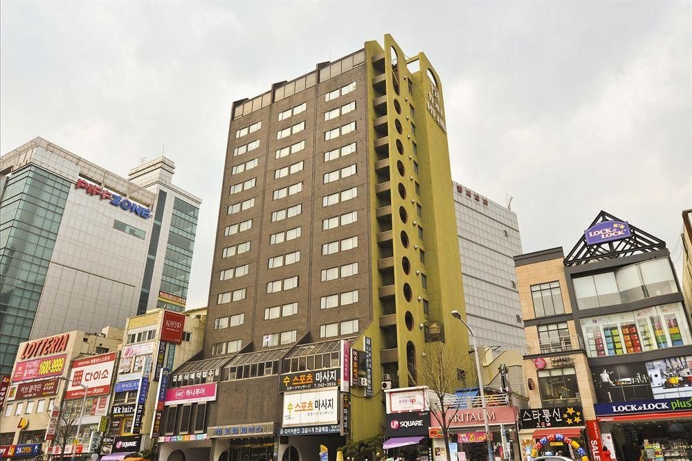 Hotel Phoenix1