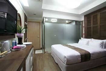 Hotel Savoy1