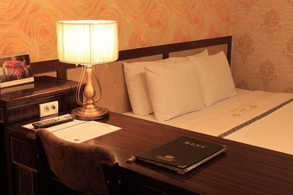 Hotel Amour & Symphony Hotel Amour & Symphony