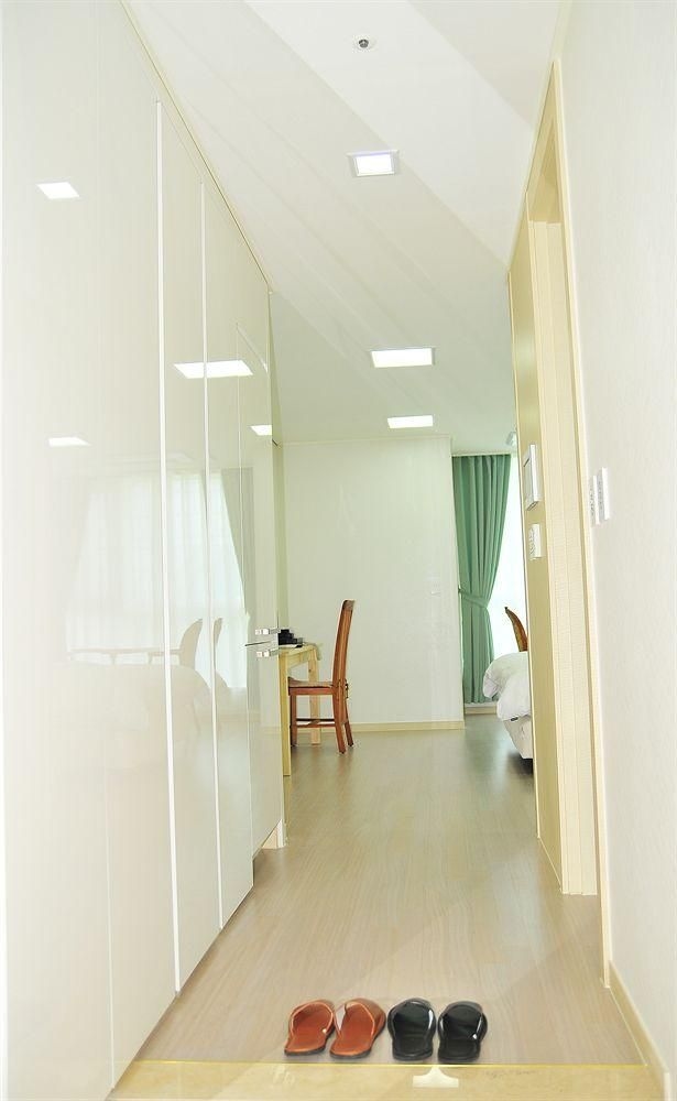 Ten-Q Global Residence1