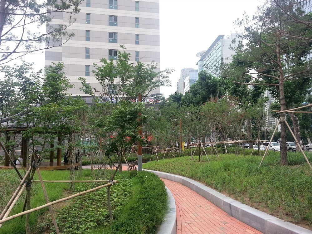 Ten-Q Global Residence0
