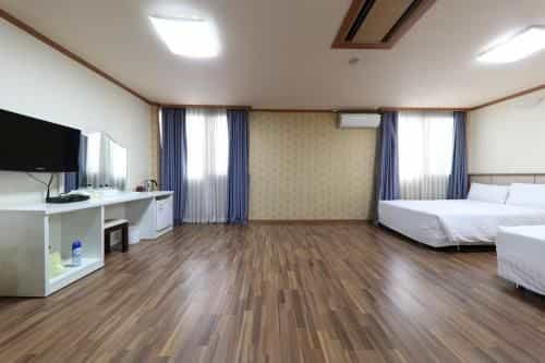 New Island Tourist Hotel New Island Tourist Hotel