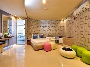 MK Motel2