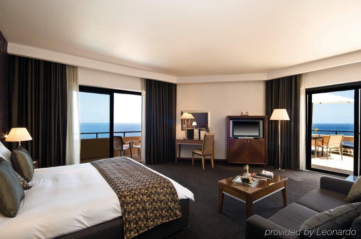 RADISSON BLU RESORT, MALTA ST. JULIANS0