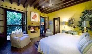Casa Schuck Bed and Breakfast3