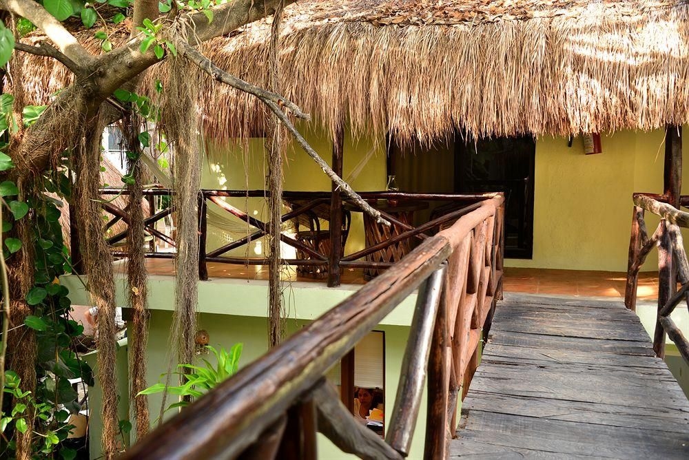 Club Yebo Hotel1