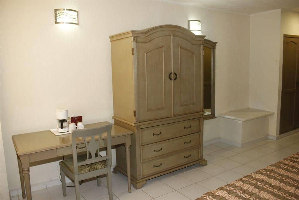 Hotel & Suites Real del Lago Hotel & Suites Real del Lago