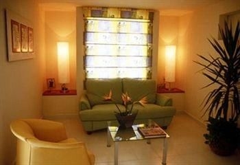 Suites Villa Italia2